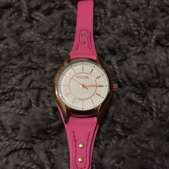 Leather Fossil Watch - Picture 2 of 3